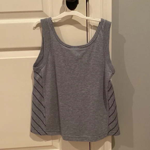 Girls Nike Tank Top - Picture 2 of 6